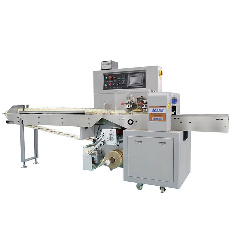 Flow packing machine with pulling film from end
