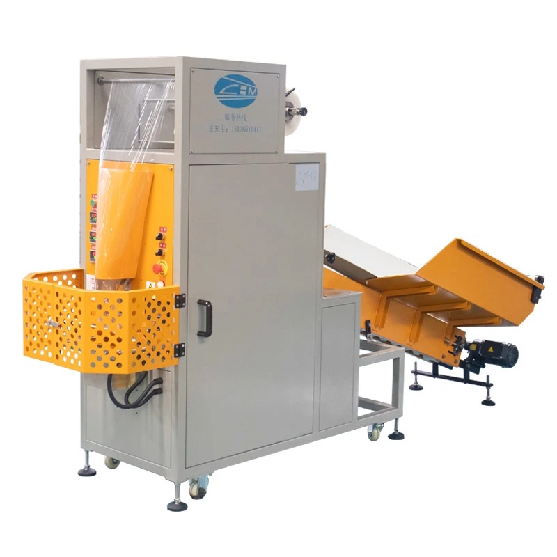 Fruit cling film packaging machine
